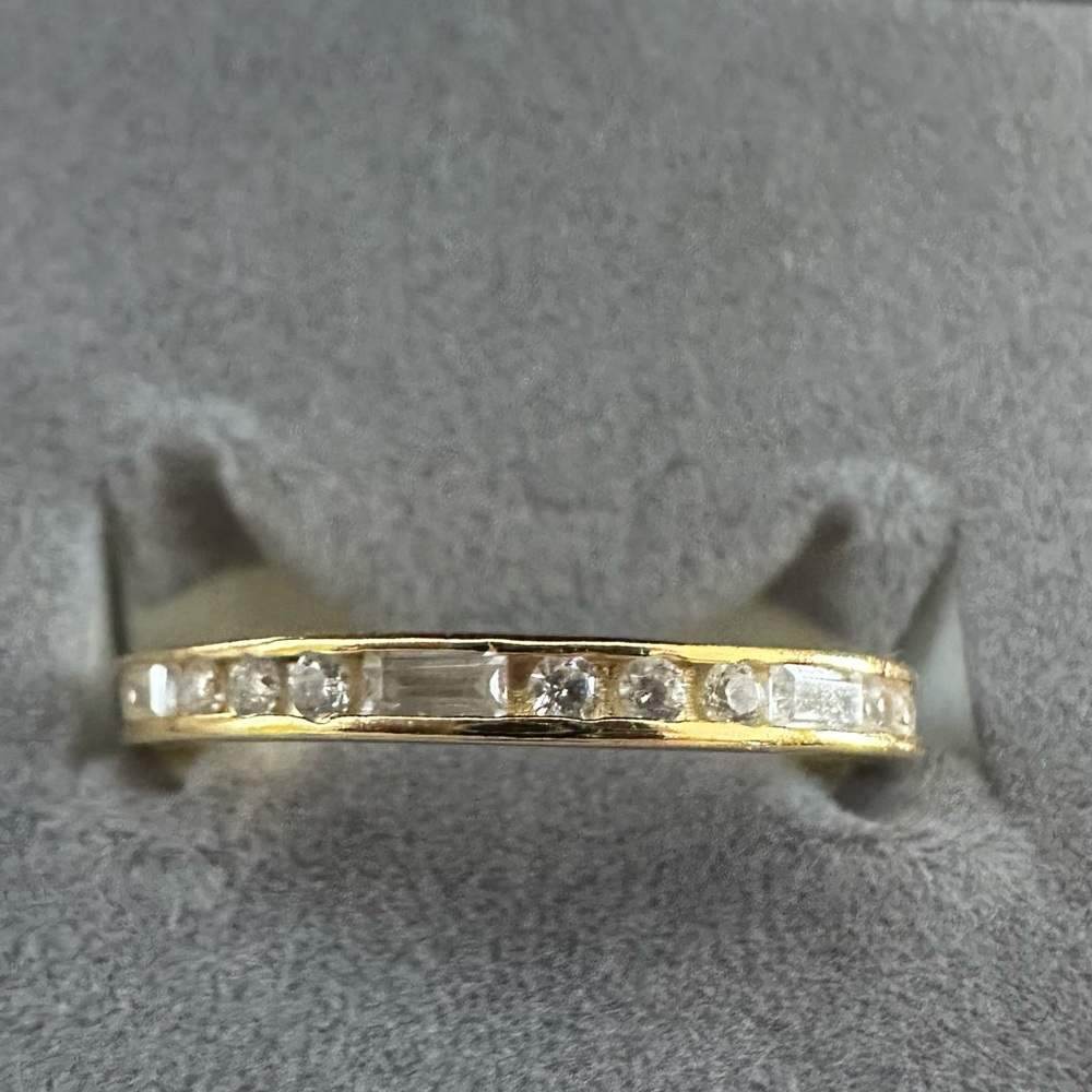 Elegant Gold & CZ Women's Ring